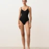 Costume intero con spalline incrociate Costume intero con spalline incrociate