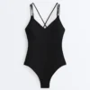 Costume intero con spalline incrociate Costume intero con spalline incrociate