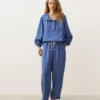 Felpa con mezza zip, tasca frontale, misto lyocell e 24% lino Felpa con mezza zip, tasca frontale, misto lyocell e 24% lino