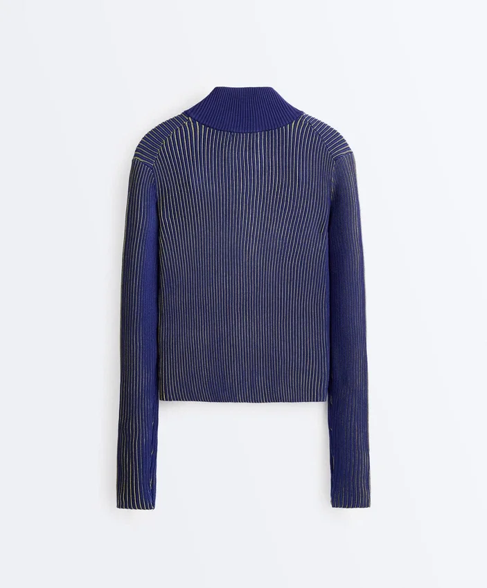 Giacca aderente in maglia a costine Giacca aderente in maglia a costine