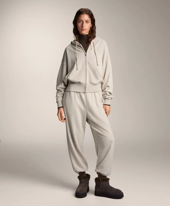 Giacca con cappuccio e maniche larghe in cotone Giacca con cappuccio e maniche larghe in cotone