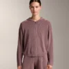 Giacca con cappuccio in maglia a coste