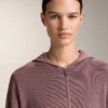 Giacca con cappuccio in maglia a coste