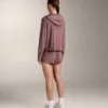 Giacca con cappuccio in maglia a coste