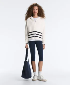 Giacca con cappuccio in maglia ondulata