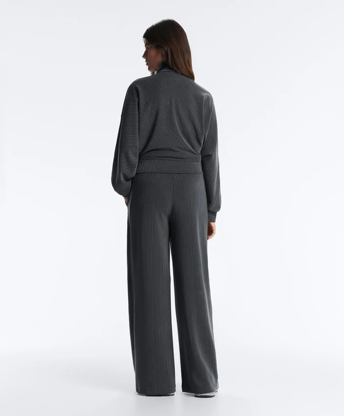 Pantaloni a righe asimmetriche in modal Pantaloni a righe asimmetriche in modal