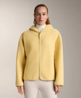 Giacca in finta pelle di montoni con cappuccio