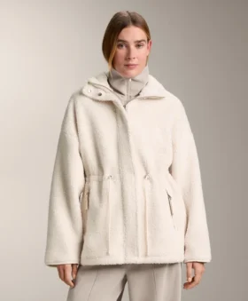 Giacca in finta pelle di montoni con vita regolabile Giacca in finta pelle di montoni con vita regolabile