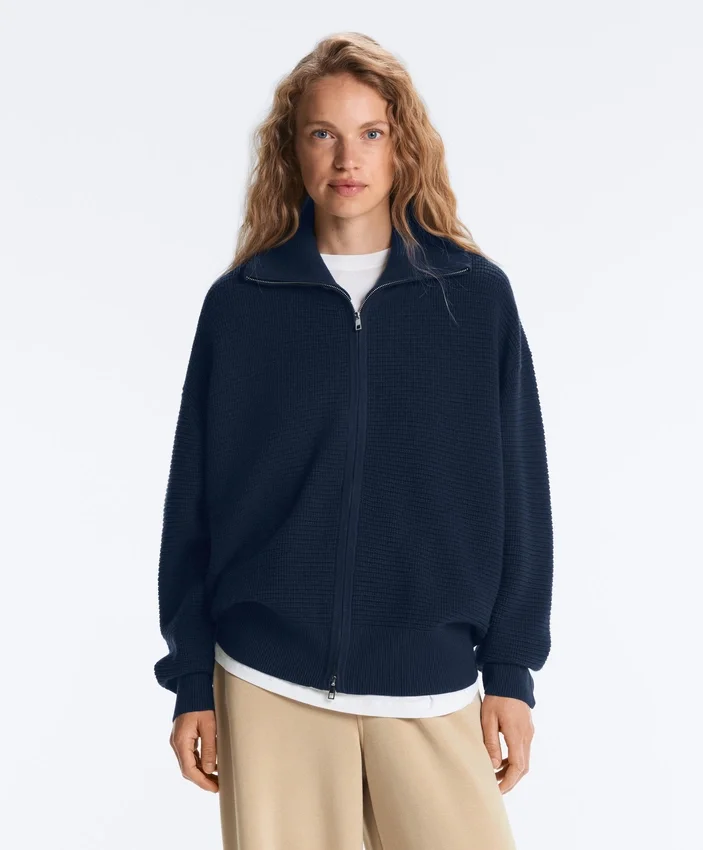Giacca in maglia a collo alto Giacca in maglia a collo alto