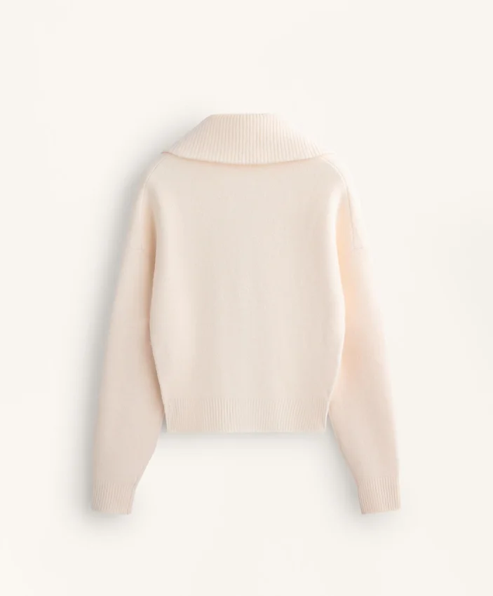 Giacca in maglia con collo alto Giacca in maglia con collo alto