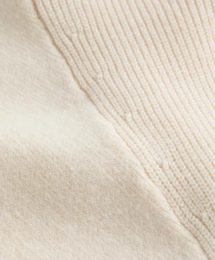 Giacca in maglia con zip a contrasto Giacca in maglia con zip a contrasto