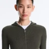 Giacca in maglia slim fit con cappuccio Giacca in maglia slim fit con cappuccio