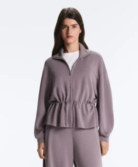 Giacca in modal Soft Touch con vita regolabile e collo alto