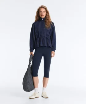Giacca in modal Soft Touch con vita regolabile e collo alto