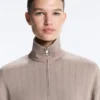 Giacca in modal Soft Touch con vita regolabile e collo alto Giacca in modal Soft Touch con vita regolabile e collo alto