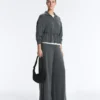 Giacca in modal Soft Touch con vita regolabile e collo alto Giacca in modal Soft Touch con vita regolabile e collo alto