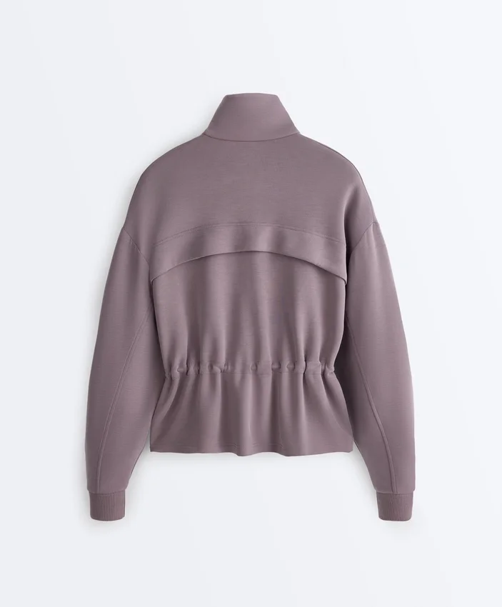 Giacca in modal Soft Touch con vita regolabile e collo alto Giacca in modal Soft Touch con vita regolabile e collo alto