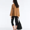 Giacca lunga effetto neoprene Giacca lunga effetto neoprene
