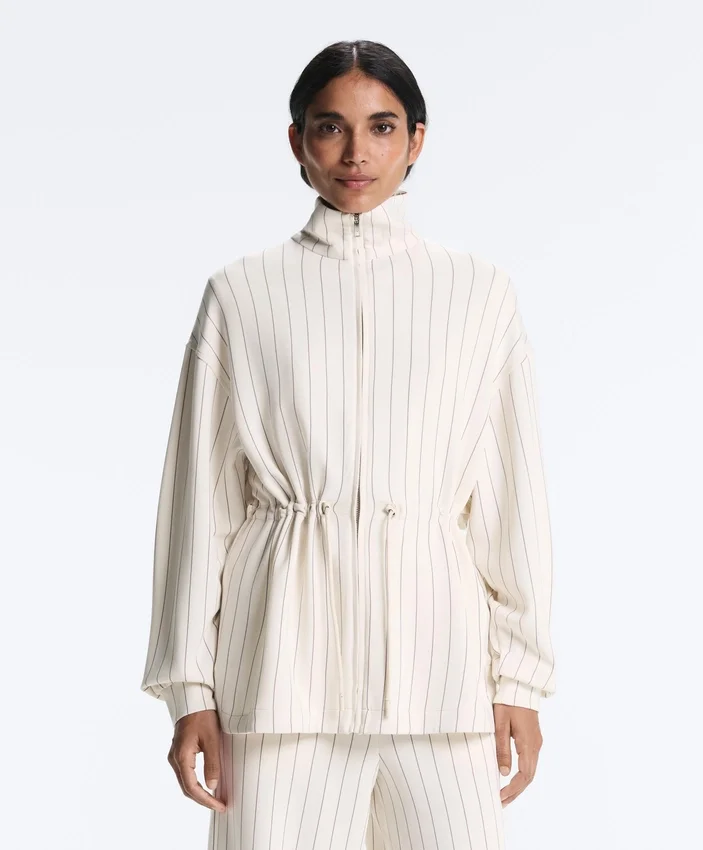 Giacca lunga gessata con vita regolabile e modal Soft Touch Giacca lunga gessata con vita regolabile e modal Soft Touch