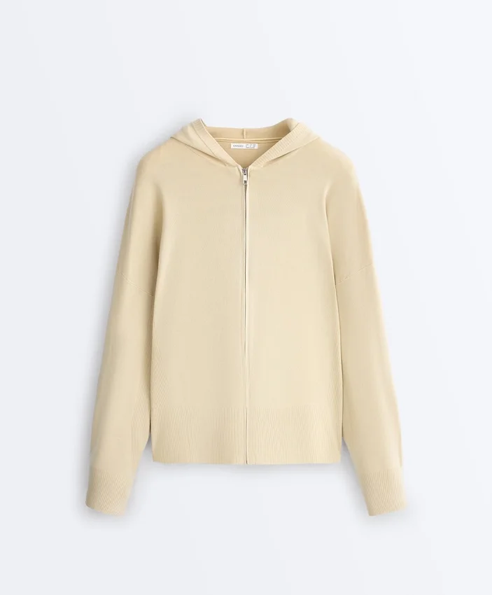 Giacca lunga in maglia con cappuccio Giacca lunga in maglia con cappuccio