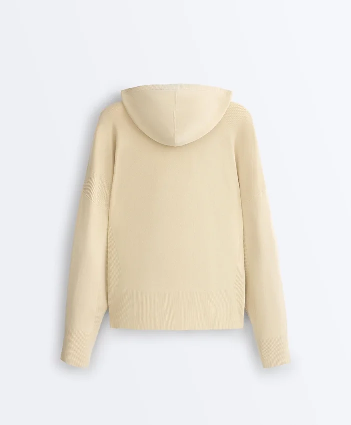 Giacca lunga in maglia con cappuccio Giacca lunga in maglia con cappuccio