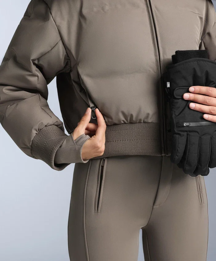 Giacca Minardi Piume Ski idrorepellente 80% piumino e 20% piume Giacca Minardi Piume Ski idrorepellente 80% piumino e 20% piume