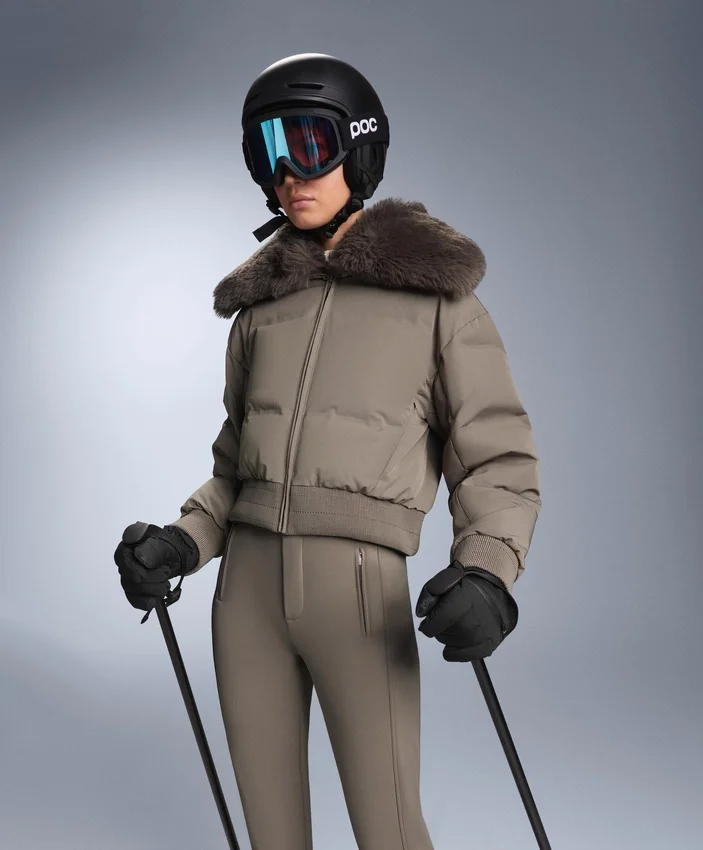 Giacca Minardi Piume Ski idrorepellente 80% piumino e 20% piume Giacca Minardi Piume Ski idrorepellente 80% piumino e 20% piume