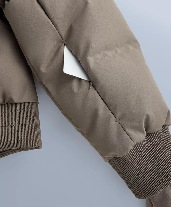 Giacca Minardi Piume Ski idrorepellente 80% piumino e 20% piume Giacca Minardi Piume Ski idrorepellente 80% piumino e 20% piume