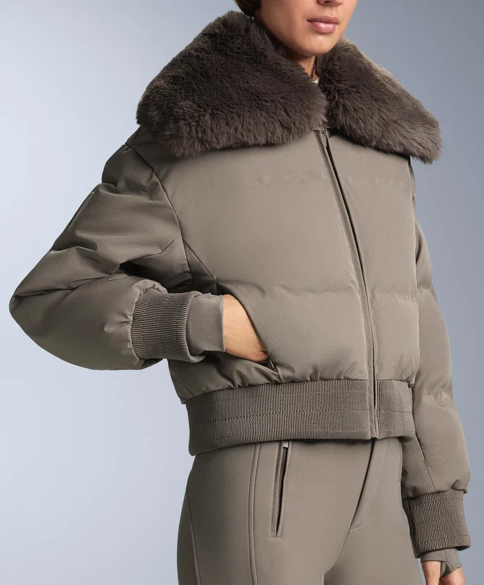 Giacca Minardi Piume Ski idrorepellente 80% piumino e 20% piume Giacca Minardi Piume Ski idrorepellente 80% piumino e 20% piume
