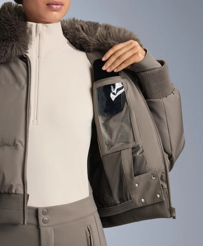 Giacca Minardi Piume Ski idrorepellente 80% piumino e 20% piume Giacca Minardi Piume Ski idrorepellente 80% piumino e 20% piume