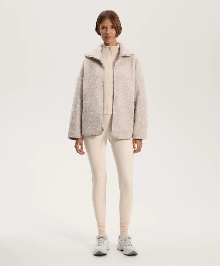 Giacca oversize in finta pelle di montoni Giacca oversize in finta pelle di montoni