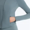 Giacca tecnica leggera e calda Giacca tecnica leggera e calda