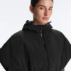 Gilet imbottito con cappuccio