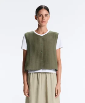 Gilet in nylon imbottito leggero Gilet in nylon imbottito leggero