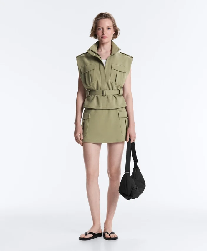 Gilet utility in piqué con cintura in cotone Gilet utility in piqué con cintura in cotone