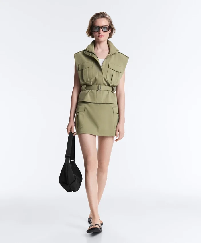 Gilet utility in piqué con cintura in cotone Gilet utility in piqué con cintura in cotone