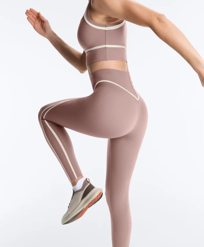 Leggings a vita alta, Compressive, con Core Control e lunghezza alla caviglia, con dettagli a contrasto Leggings a vita alta, Compressive, con Core Control e lunghezza alla caviglia, con dettagli a contrasto