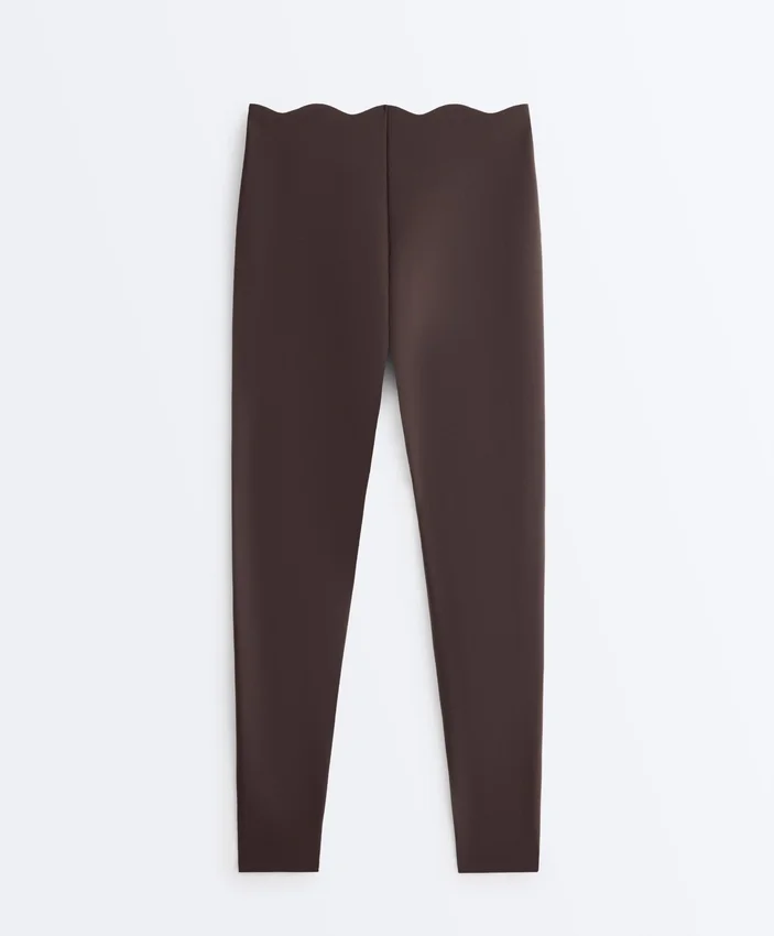 Leggings a vita alta Compressive con Core Control, lunghezza alla caviglia e dettaglio a onde Leggings a vita alta Compressive con Core Control, lunghezza alla caviglia e dettaglio a onde