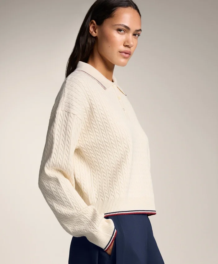 Maglione a collo alto con mini trecce Maglione a collo alto con mini trecce
