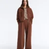 Maglione a maniche lunghe a righe