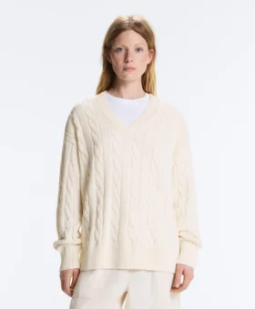 Maglione con scollo a V in maglia a trecce 100% cotone