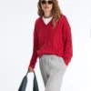 Maglione con scollo a V in maglia a trecce 100% cotone