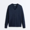 Maglione con scollo a V in maglia a trecce 100% cotone