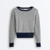 Maglione in maglia a righe diagonali
