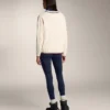Maglione in maglia a trecce con scollo a V