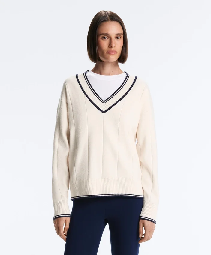 Maglione in maglia con scollo a V a contrasto Maglione in maglia con scollo a V a contrasto