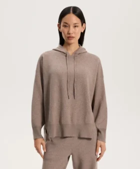 Maglione lungo in maglia con cappuccio