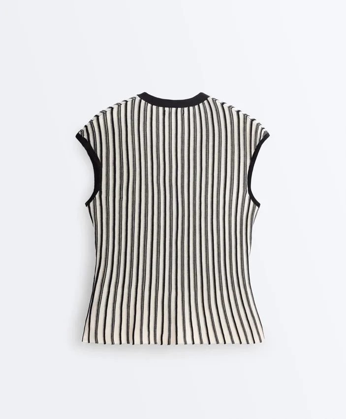 Maglione senza maniche a righe con scollo a V Maglione senza maniche a righe con scollo a V
