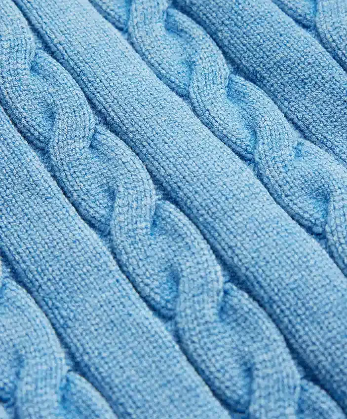 Pantaloncini in maglia a trecce lavata Pantaloncini in maglia a trecce lavata