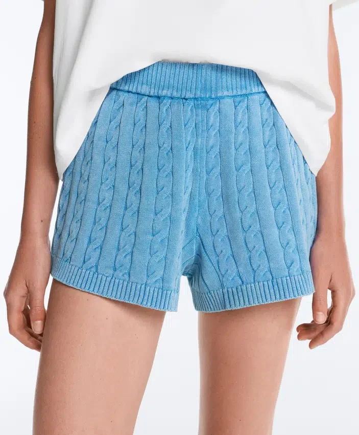 Pantaloncini in maglia a trecce lavata Pantaloncini in maglia a trecce lavata